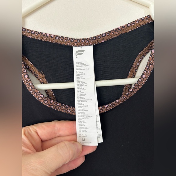 NWOT FABLETICS black / micro leopard Trinity high impact sports bra M - Picture 6 of 9
